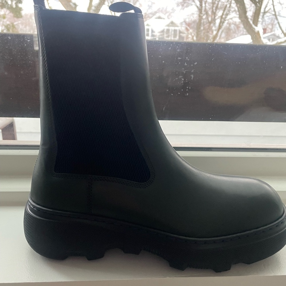 Burberry Chelsea Boot Sz 39 - Picture 7 of 9
